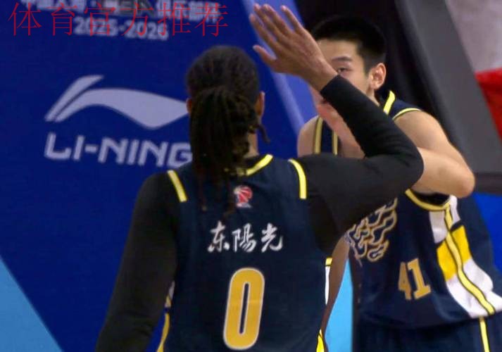 广东3外适配度太高！奎因萨姆纳轮番轰炸，萨林杰态度回暖顶内线